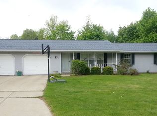 2794 Baylite Dr, Green Bay, WI 54313