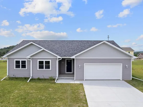 521 Roosevelt STREET, Baraboo, WI 53913