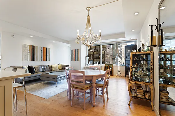 Sold by Classiques Modernes International Realty | media 14