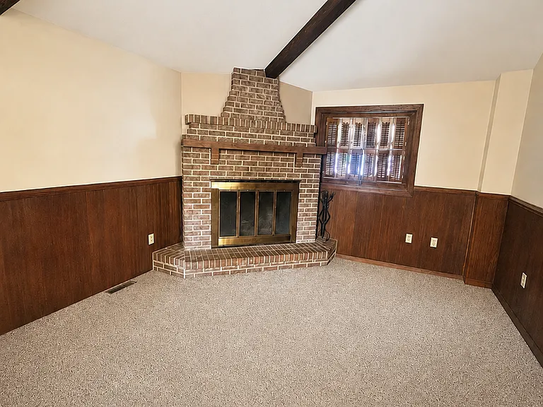 223 Highland Ave #110 — Photo 6
