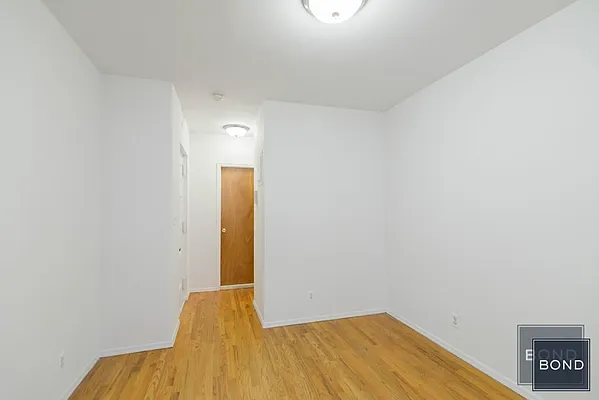 Rented by Bond New York | media 2