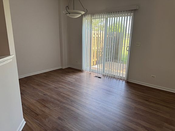 2nd image of 525 W Kristina Ln
