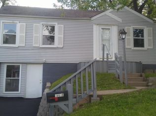 10016 Lackland Rd, Saint Louis, MO 63114