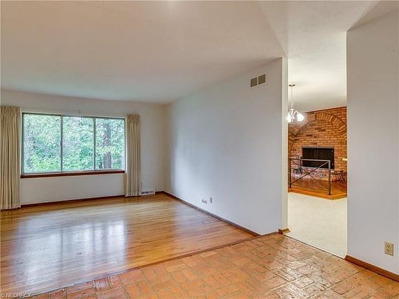 5th image of 2555 Congo St