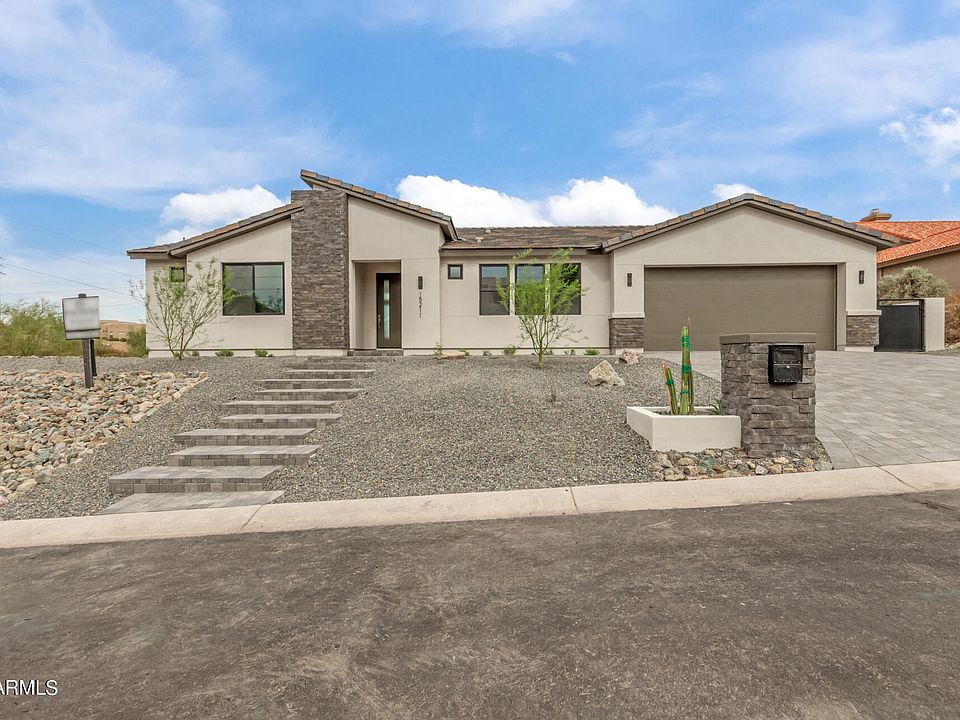 1st image of 15211 N Catalpa Place
