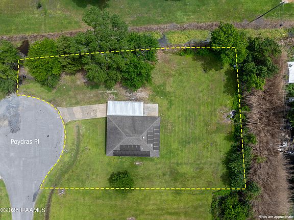 3rd image of 1110 Poydras Pl
