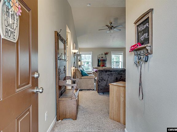 4th image of 242 E Jadon Dr
