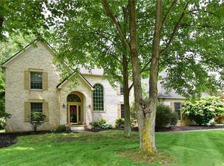 356 Williamsburg Dr, Avon Lake, OH 44012