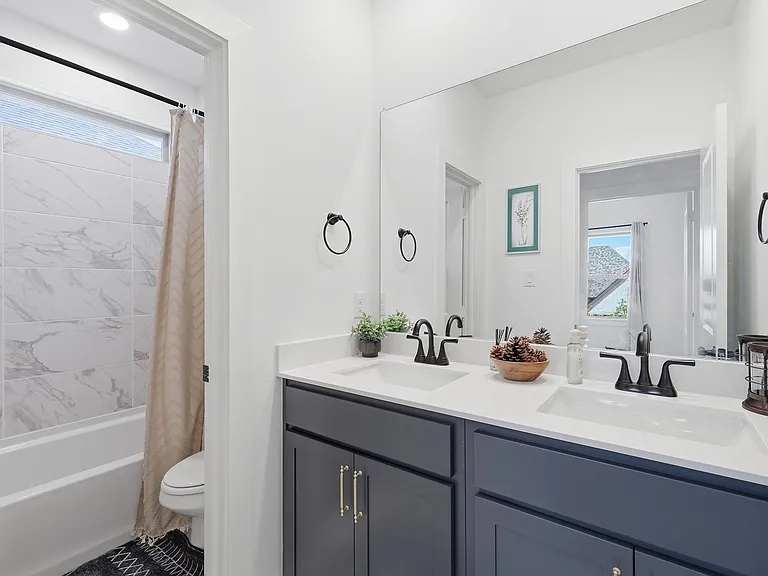 1528 Sandhill Ln — Photo 27