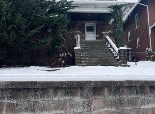 136 Westminster Ave APT 2, Greensburg, PA 15601
