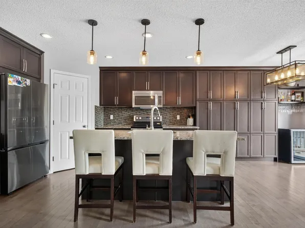 1103 176th St SW, Edmonton, AB T6W 2B7