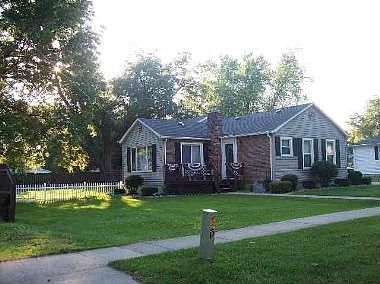 1st image of 219 Burley St