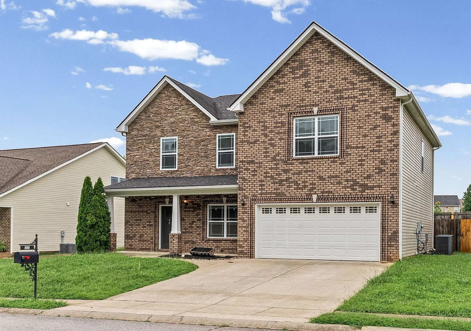Pet Friendly Five Bedroom! — Photo 4