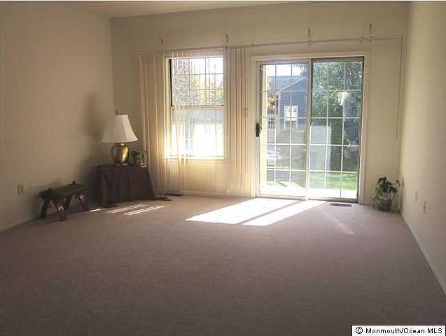 2nd image of 16 James Buchanan Drive #D