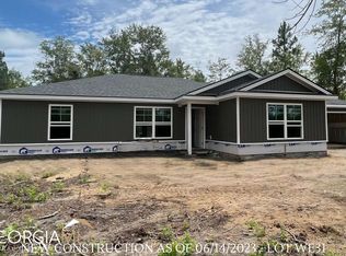 58 Sparrow Ln, Jesup, GA 31545