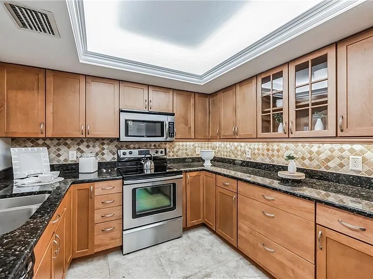 5633 Turtle Bay Dr #37 — Photo 5