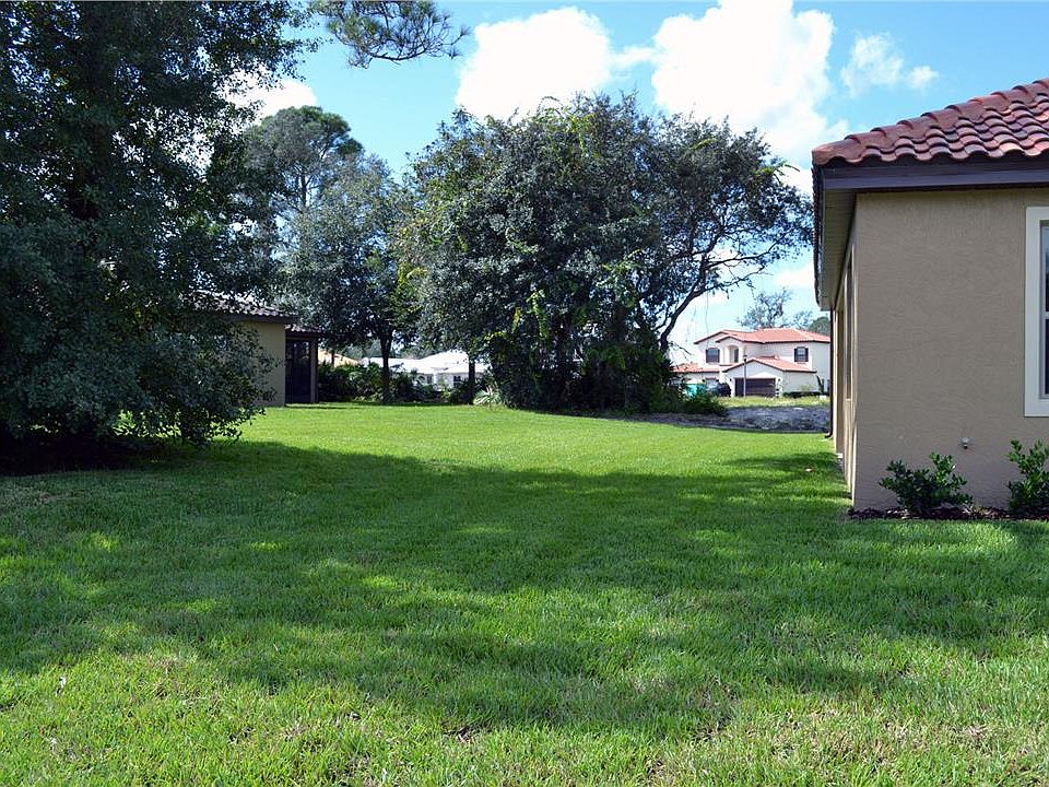 Located on 0167 in Riviera Bella in DeBary, FL