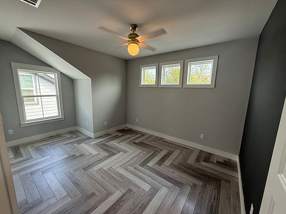 2nd image of 1011 N K St