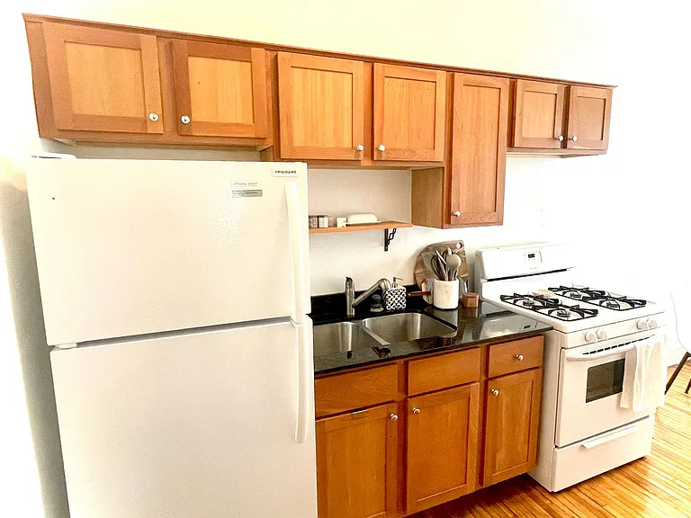 Oakview Apartments — Photo 24