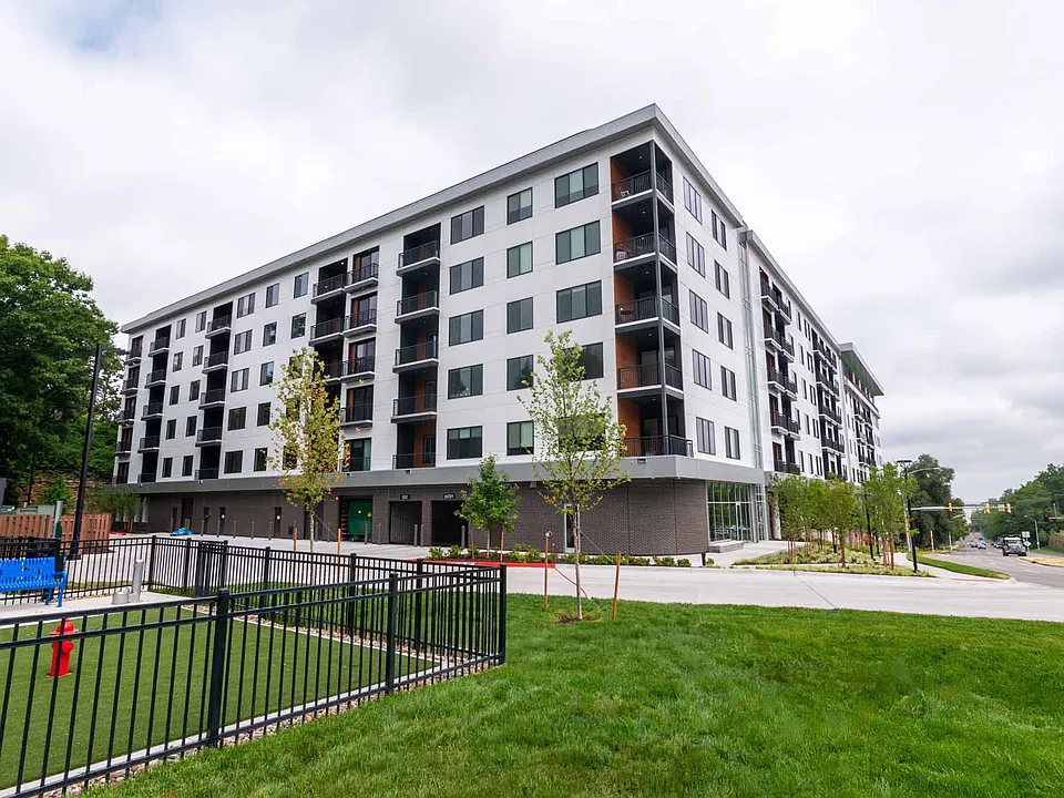 The Hudson apartments community photo