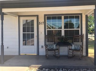517 7th St, Tuscola, TX 79562