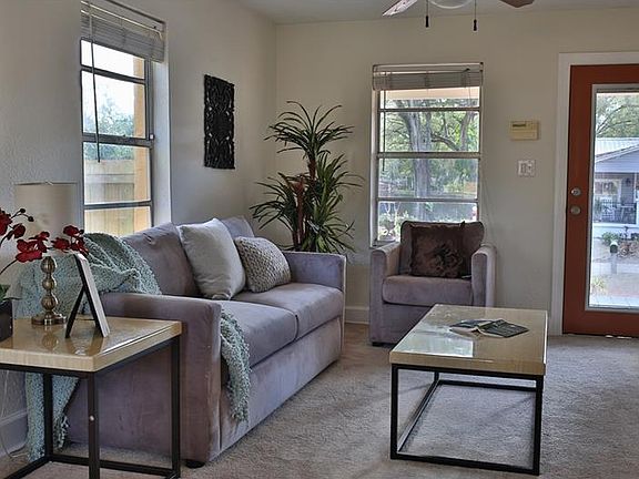 5th image of 1212 E Caracas St