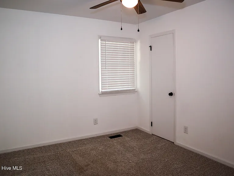 8359 Inscoe Rd — Photo 11
