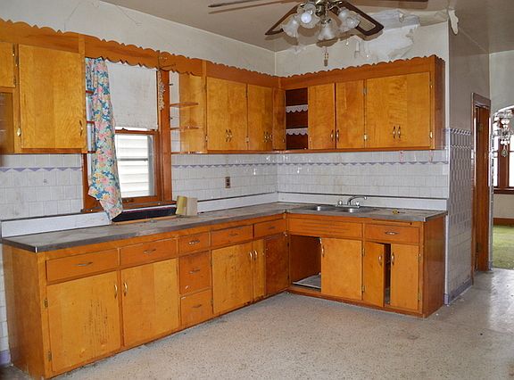 2nd image of 4743 S Hoyne Ave