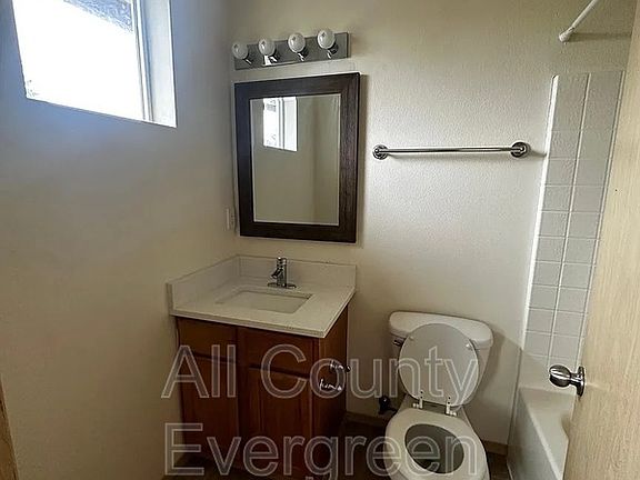 5th image of 3110 S 43rd St E #C