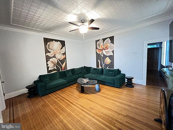 4th image of 1533 W Lombard St