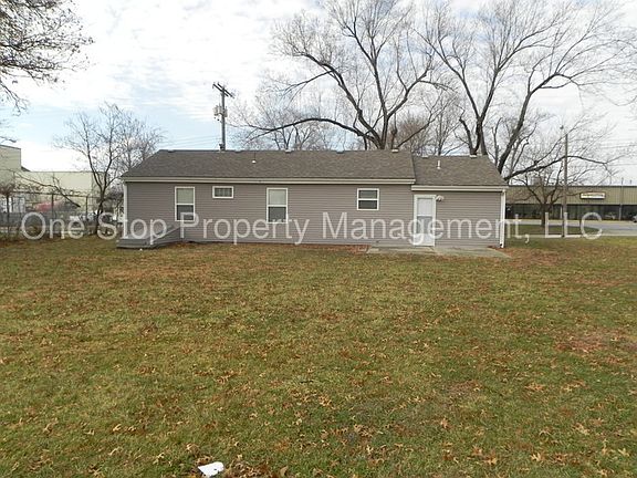 2nd image of 13513 Oak St
