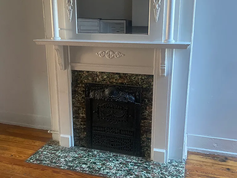 906 Washington Ave #2 — Photo 5