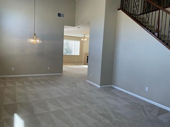 2nd image of 470 Aviator Cir
