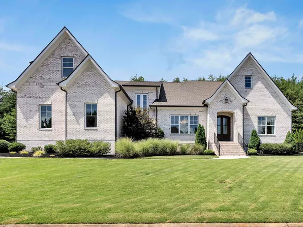 136 Gascony Dr, Greenville, SC 29609