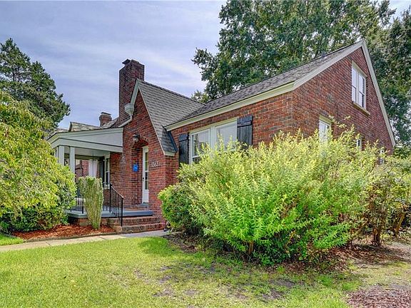 4th image of 1363 Magnolia Ave