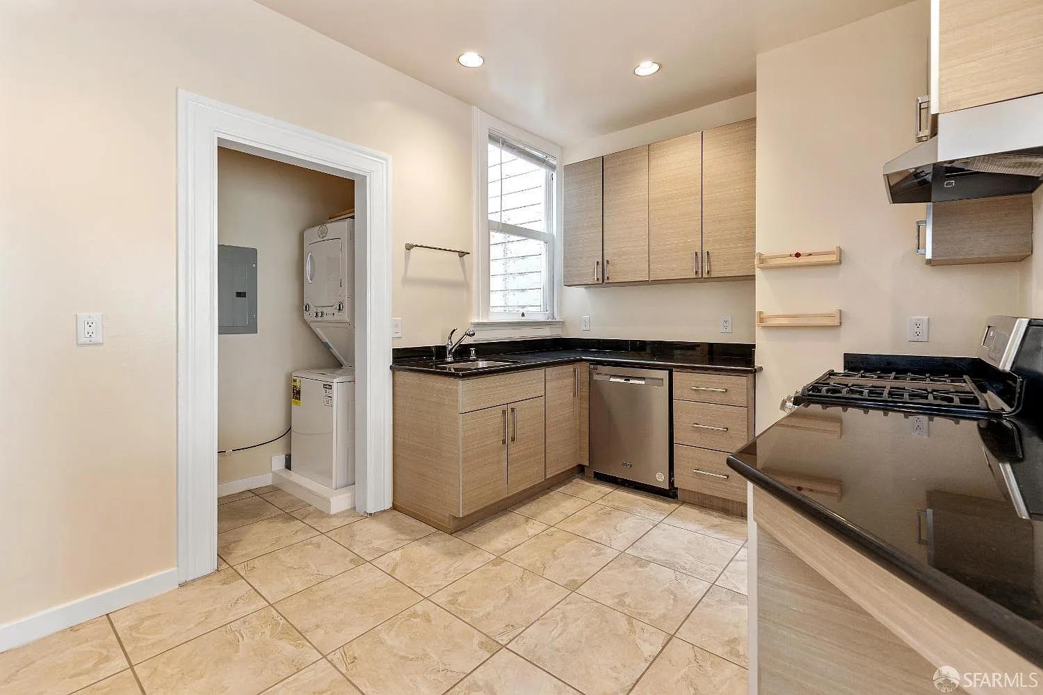 4 bed, 2.0 bath, 1775 sqft, $14,500 — Photo 3