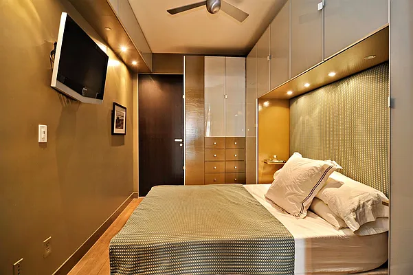 Sold by Corcoran | media 4