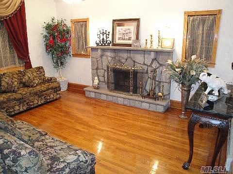 2nd image of 15830 92nd St
