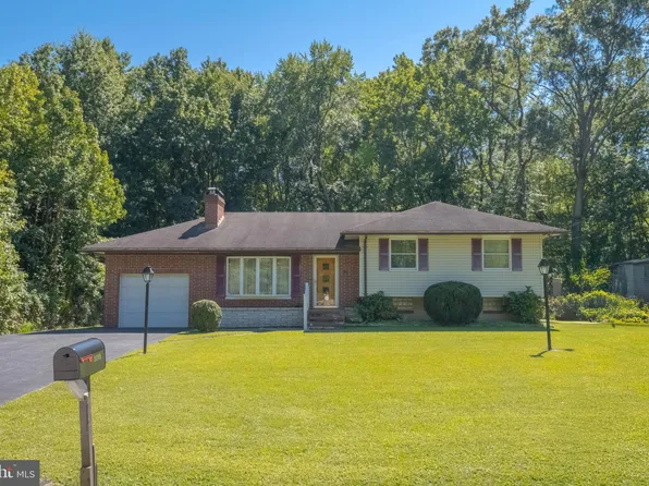 1709 Turkey Point Rd, Baltimore, MD 21221