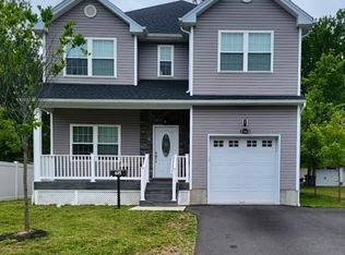 645 Ridgedale Ave, Woodbridge, NJ 07095