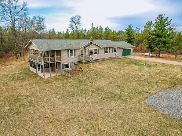W4703 28th St, Necedah, WI 54646