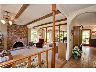 5th image of 106 Alta Mesa Dr