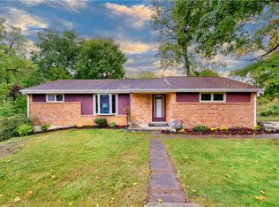 6177 Pleasant St, South Park, PA