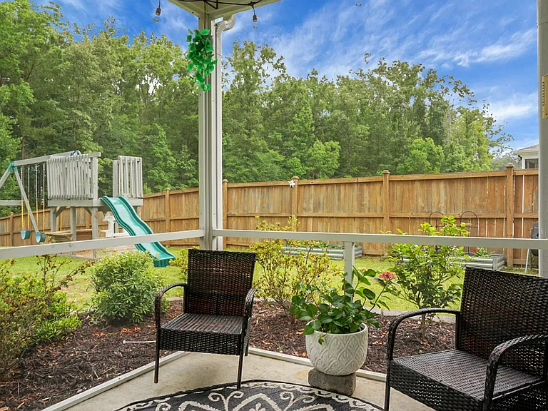 642 Woolum Dr — Photo 54