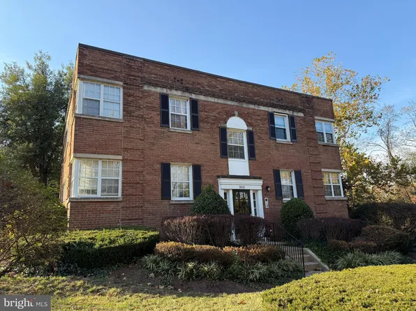 1818 W Abingdon Dr APT 202, Alexandria, VA 22314