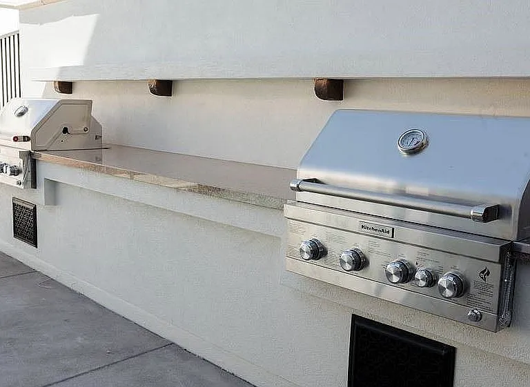 Catalina Luxury Apartments — Photo 4