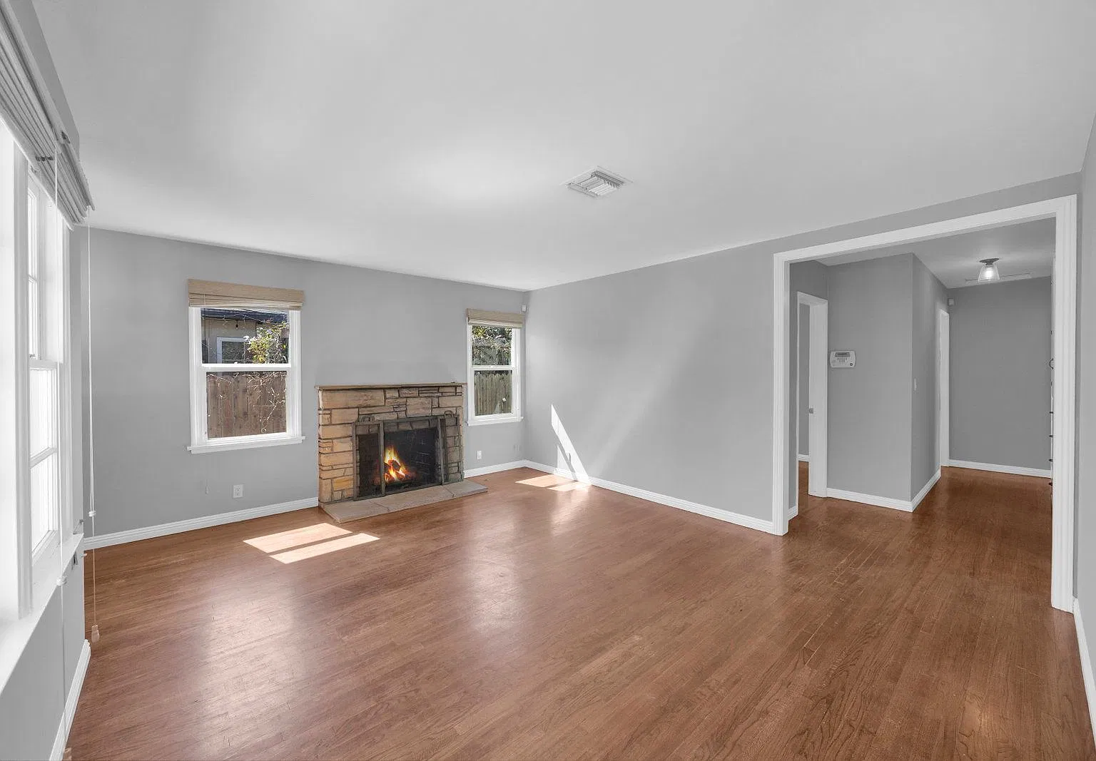 456 N Batavia St — Photo 3