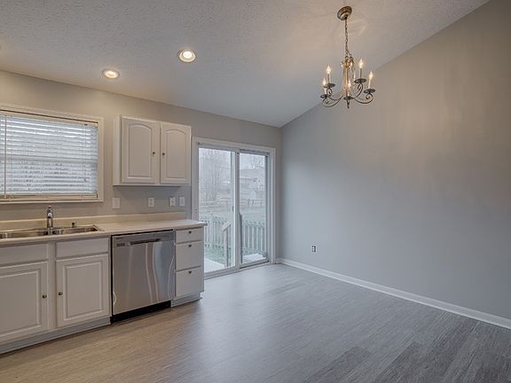 4th image of 7709 Falls Creek Way