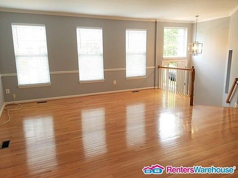 2nd image of 5309 Jesmond St