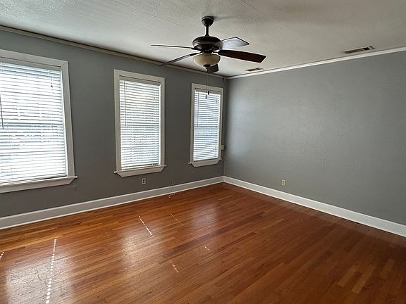 3rd image of 410 E Carolina St #5